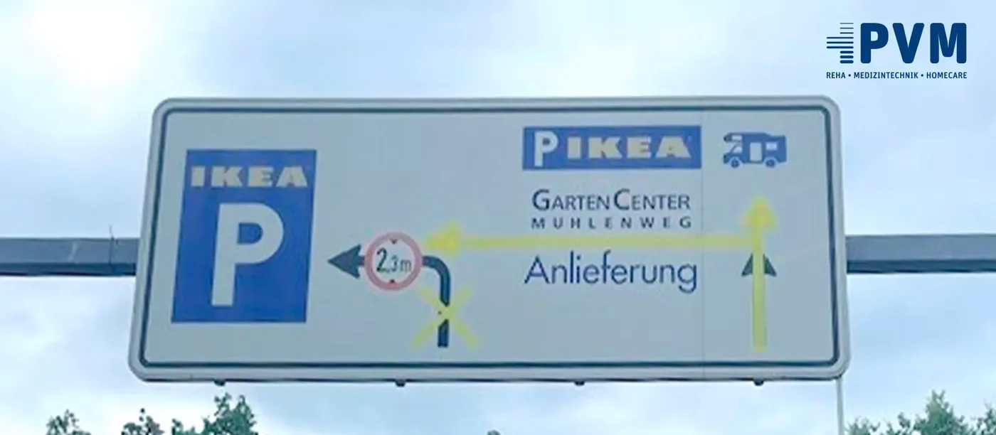Wegweiser zu den Parkplätzen von IKEA, Gartencenter Mühlenweg und PVM